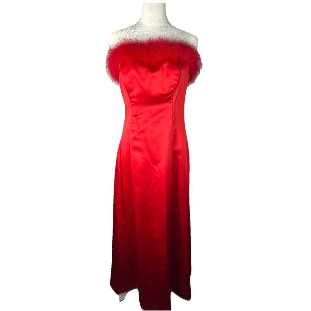 Y2K Moda International Feather Red A-Line Ball Gown